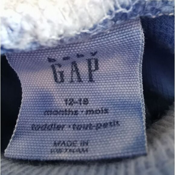 2/$20 Gap terry cloth shorts 12-18 m - Picture 4 of 4